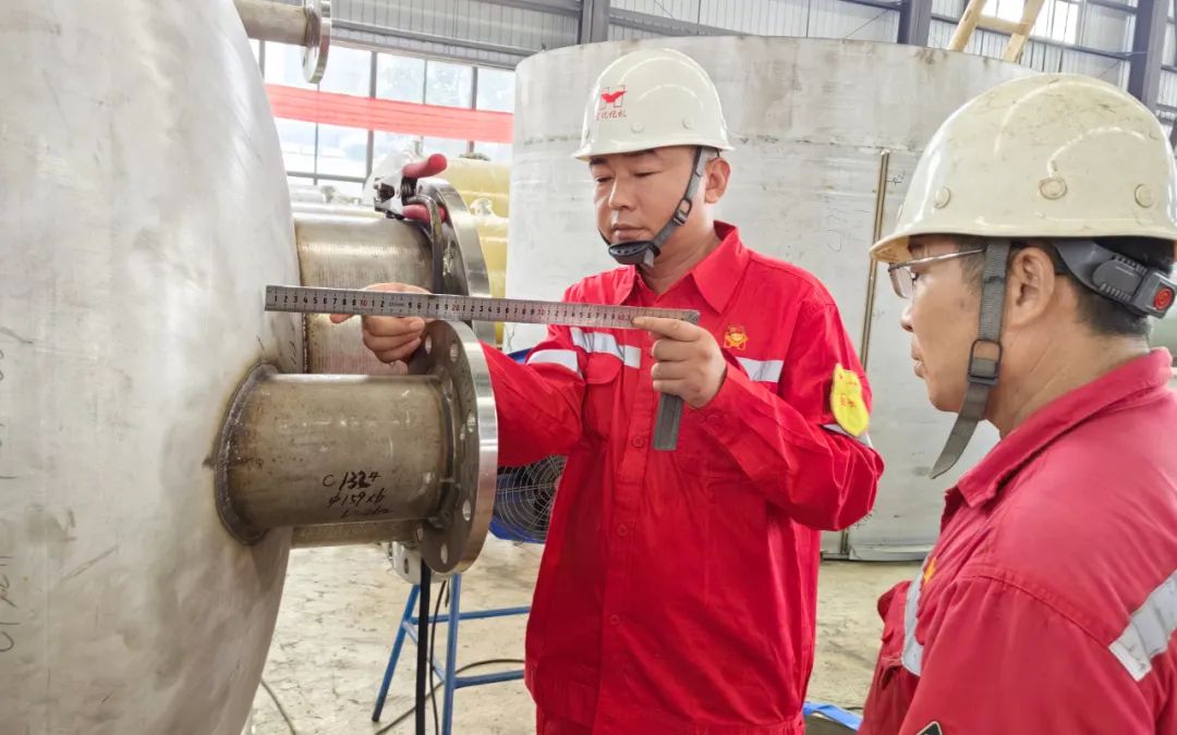 【宜化榜樣】化機(jī)公司杜國圣：加強(qiáng)班組管理，用實干詮釋擔(dān)當(dāng)(圖5)